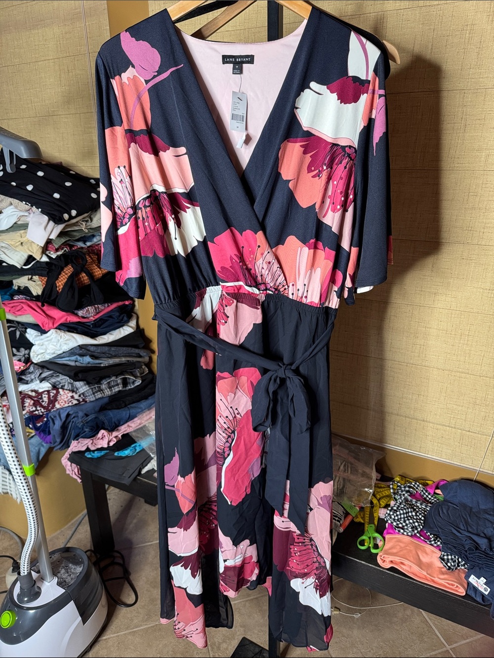 NWT Lane Bryant Black Pink Floral Faux Wrap Midi Dress Size 18 Belted - Picture 2 of 9